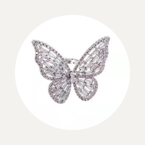 Bijoux et parures en acier inoxydable ornées de zircons éclatants. Élégantes, réglables, durables et résistantes à l'eau – par Askha Jewelry.