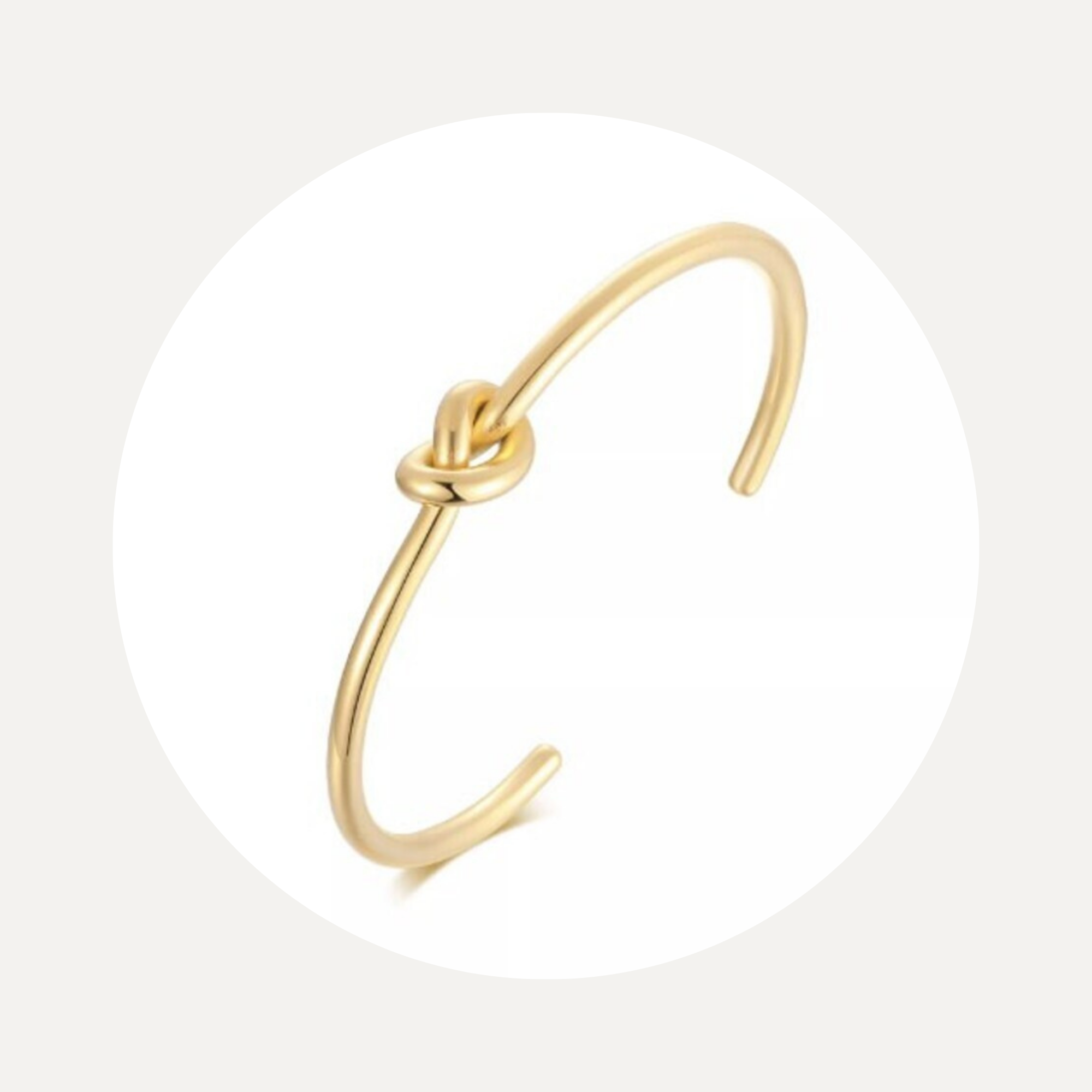 Explorez notre collection de bracelets Askha : designs modernes, durables et résistants à l’eau, en acier inoxydable pour un style élégant et affirmé.