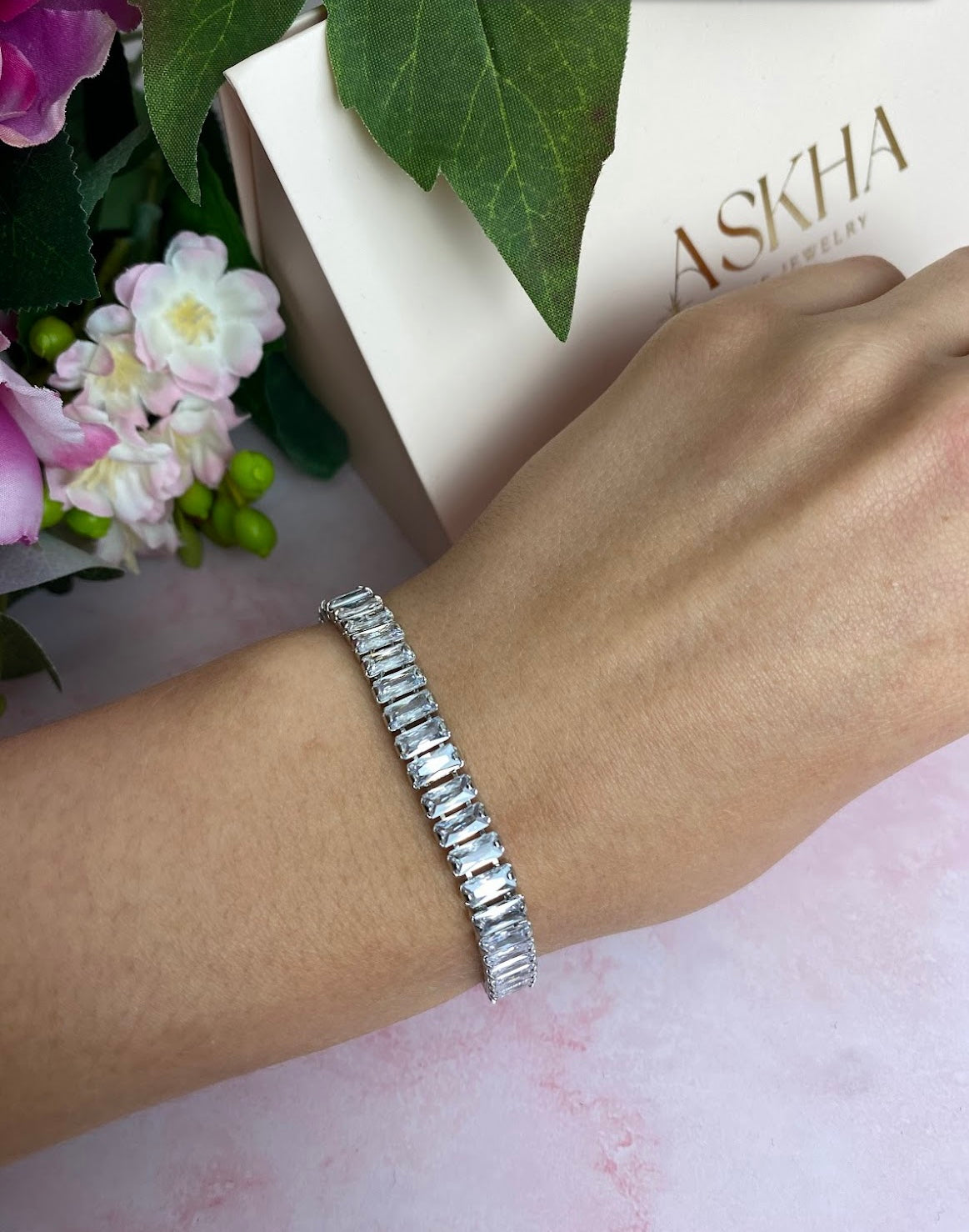 Desire bracelet