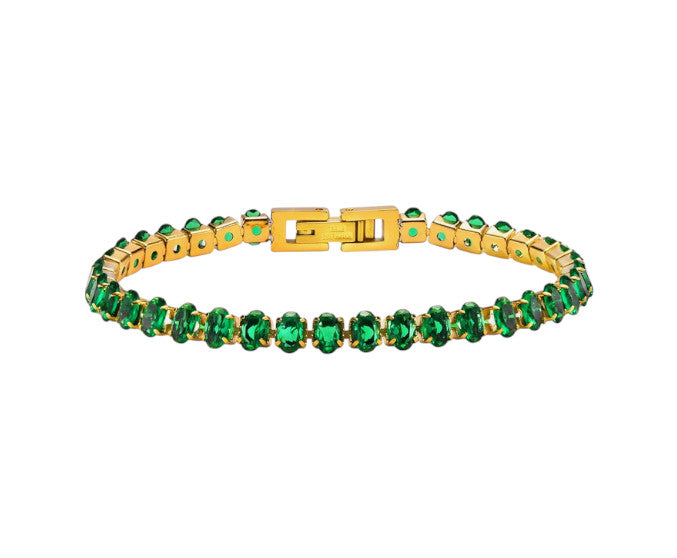 Bracelet tennis Chiara en acier inoxydable doré, orné de zircons ovales. Chic, élégant et parfait à assortir au collier pour un look raffiné.