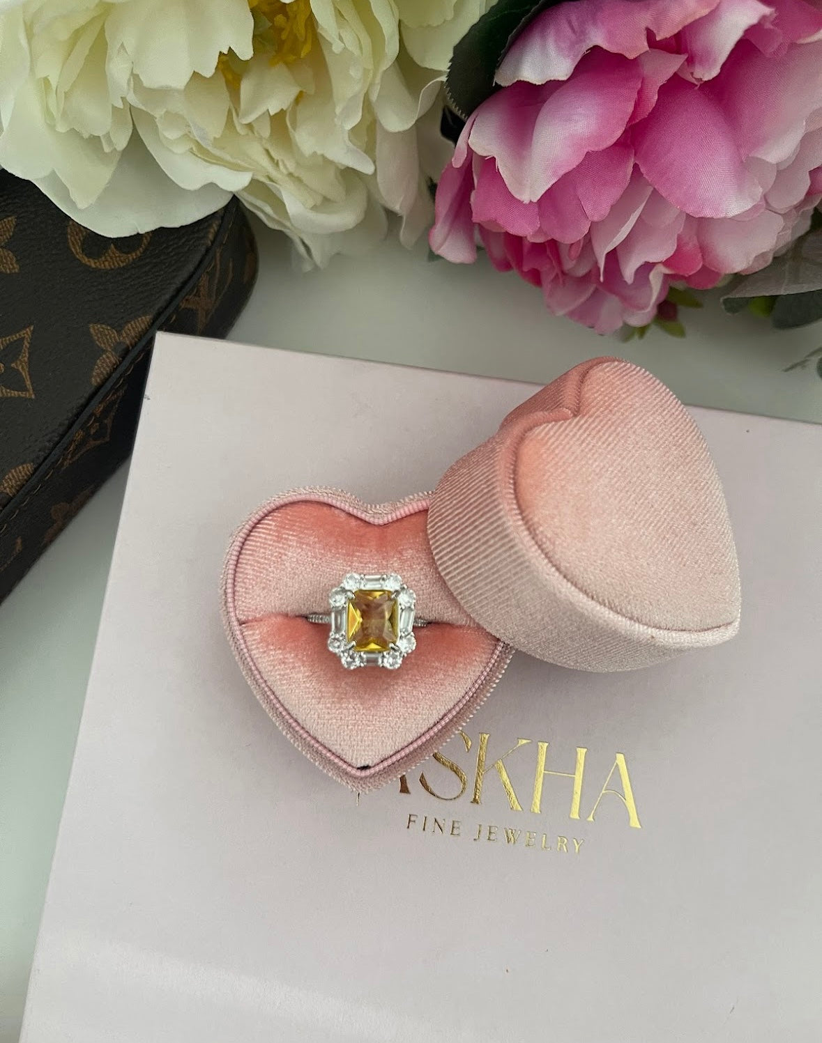 Majestic Ring