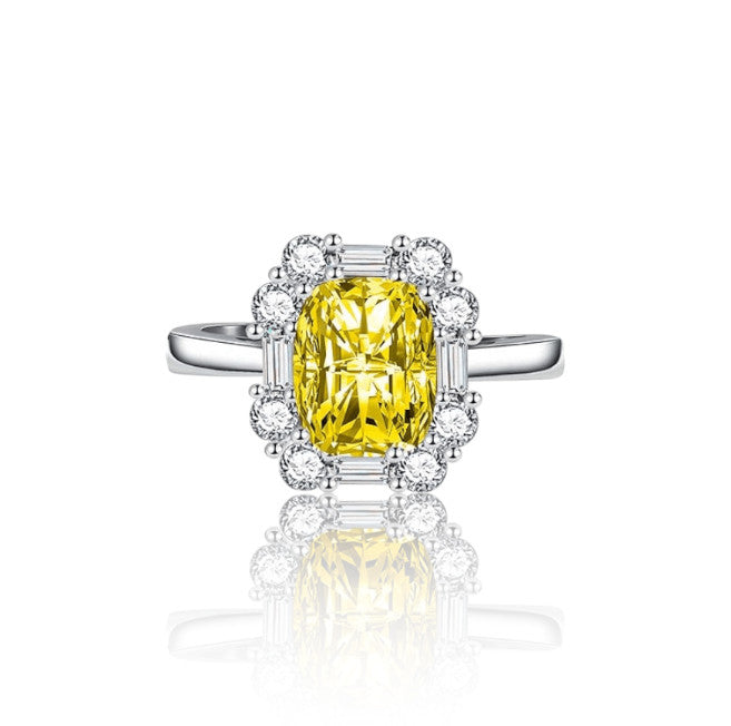 Bague Isidor avec gemme citrine éclatante. Taille imposante et élégante, parfaite pour une allure royale. Guide des tailles inclus.